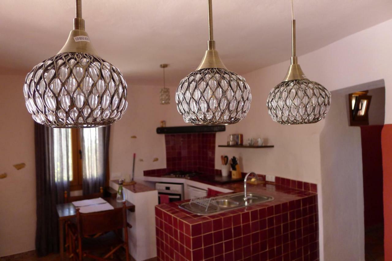 شقة مْبيخير ذي لا فرونتيرا  في Finca Du Ressourcement Higueron المظهر الخارجي الصورة